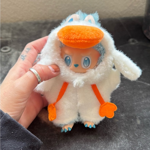 Pop Mart Big Energy Labubu Hope  + Costume - Picture 7 of 7